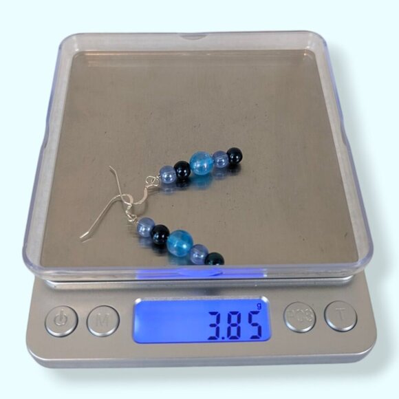 (2/$20) Vintage Dangling Blue Glass Bead Earrings - Picture 4 of 4